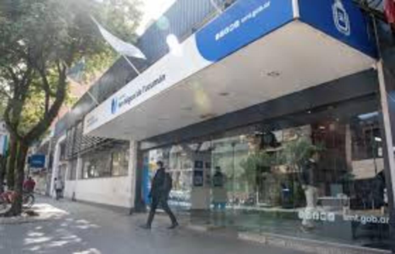 Así funcionarán los servicios en capital este lunes