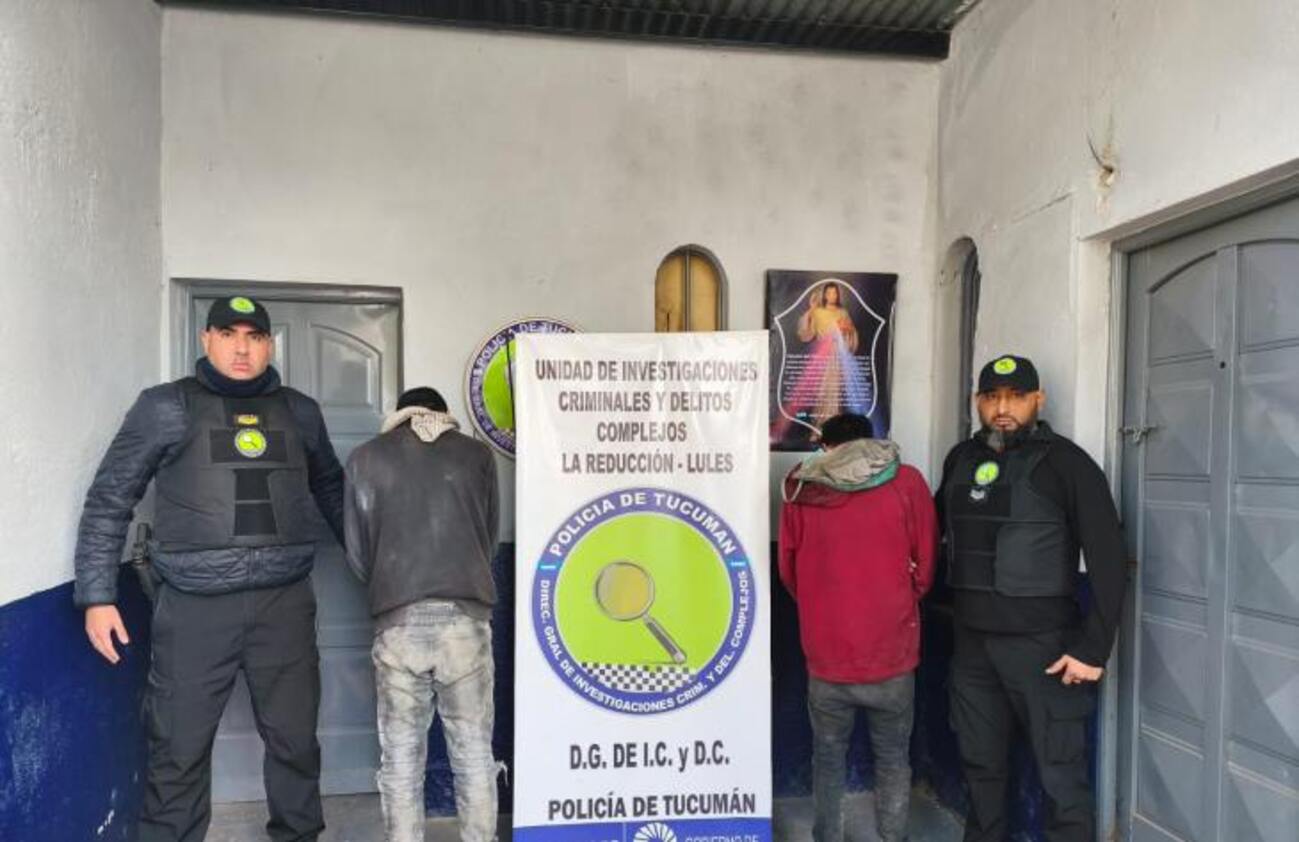 Dos aprehendidos por incidentes en allanamientos