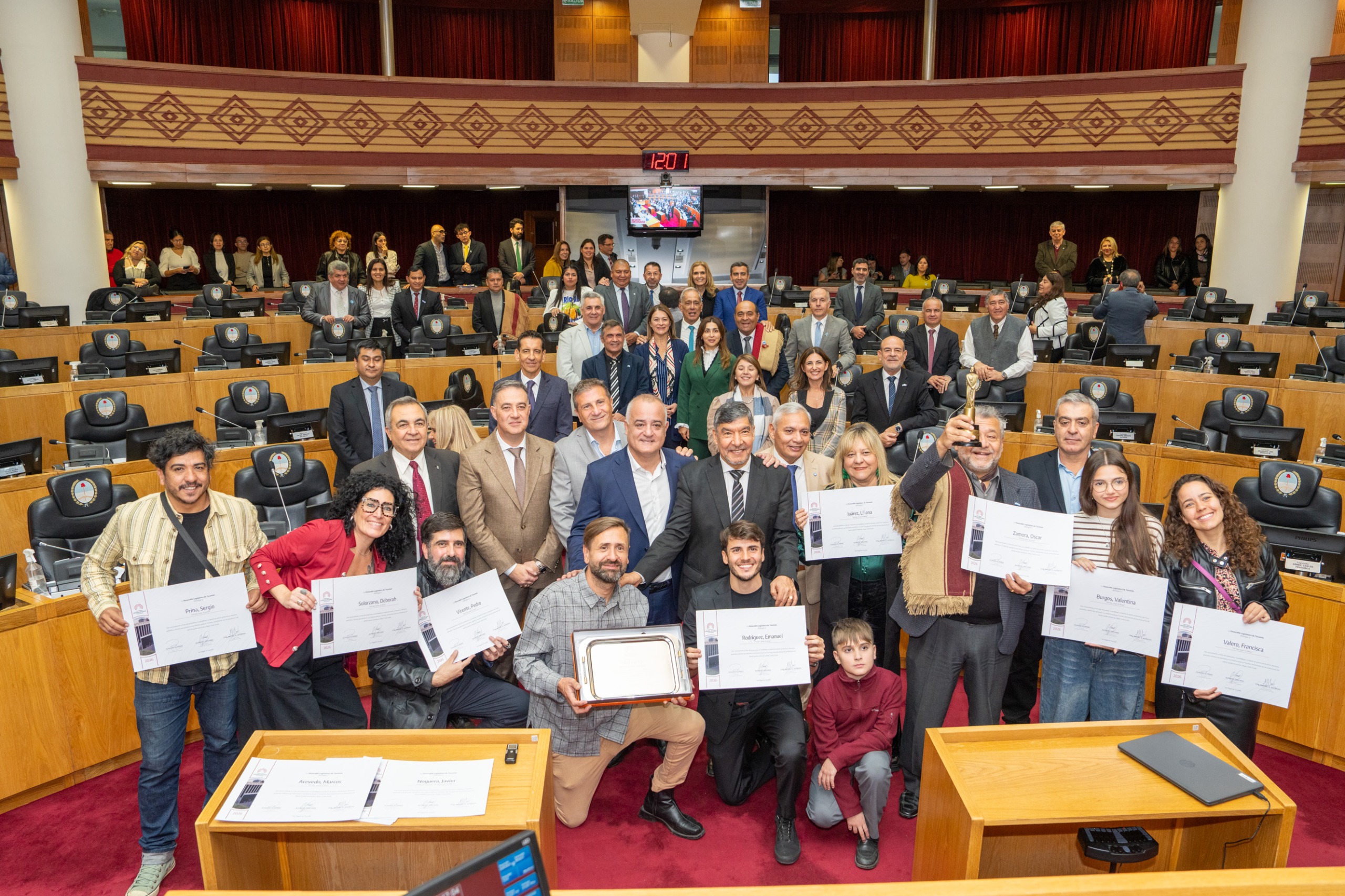 Reconocimiento a los protagonistas de la serie “Tafí Viejo, verdor sin tiempo”