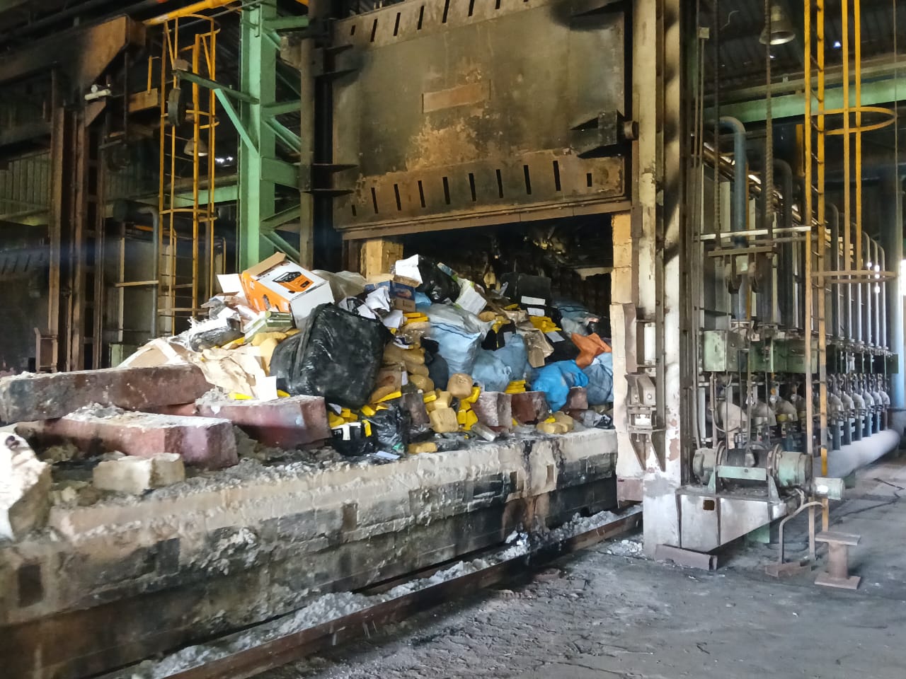 Gendarmería incineró más de tres toneladas de estupefacientes